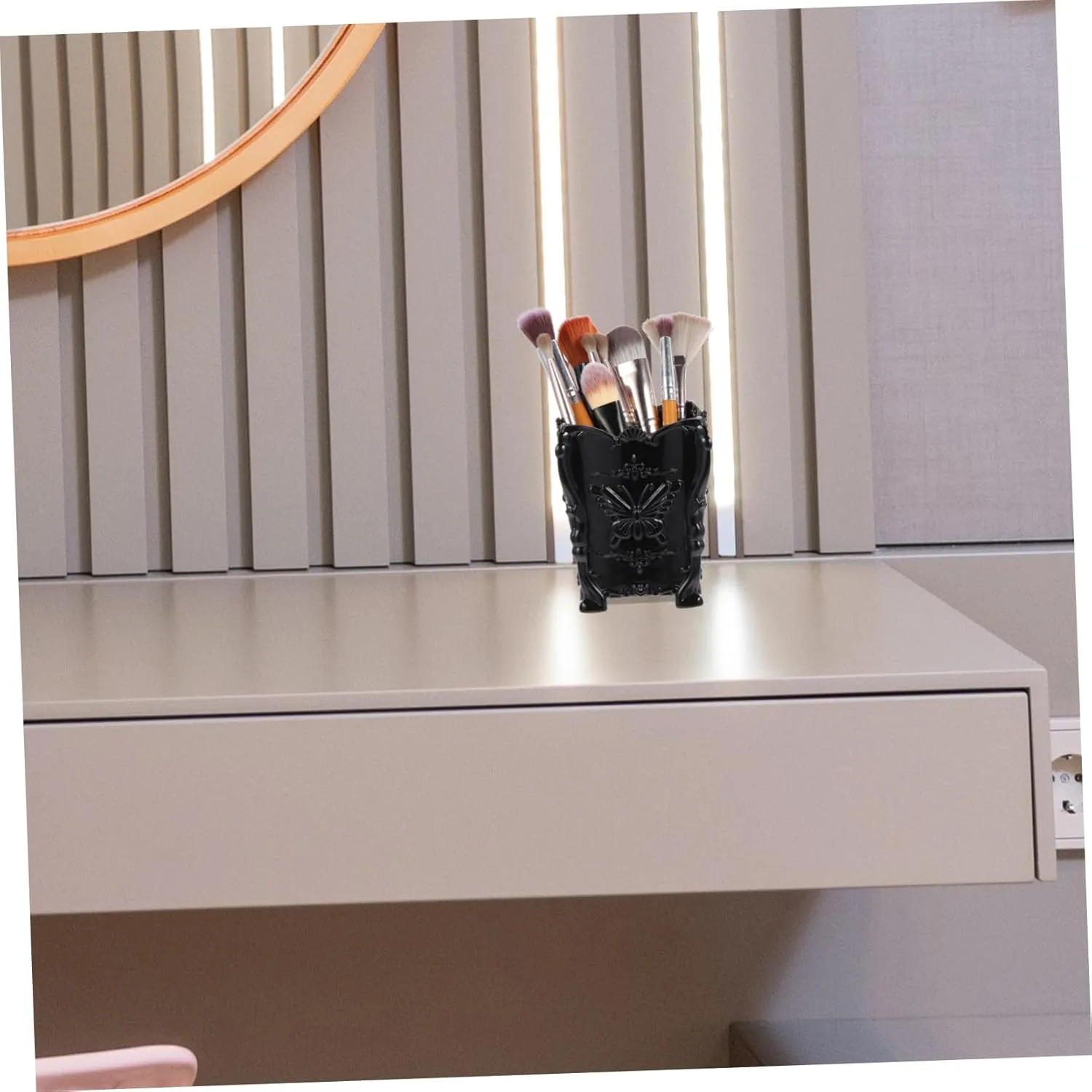 Angoily 2pcs Makeup Brush Organizer Planter Pot Brush Cups Make up Brush Holder Organizer Carved Storage Bin