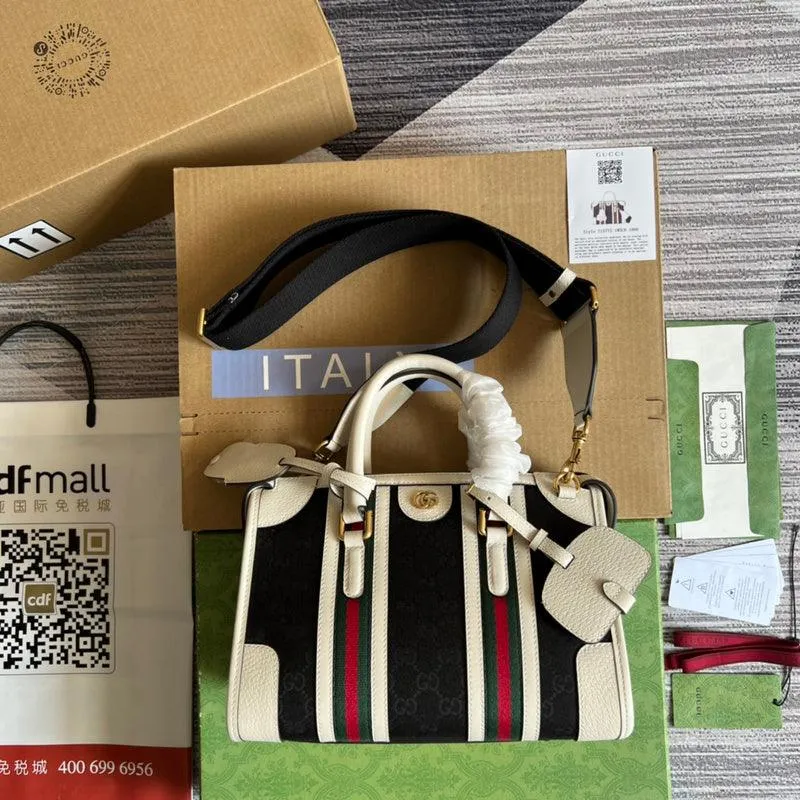 Charm - GG Bags - 1115