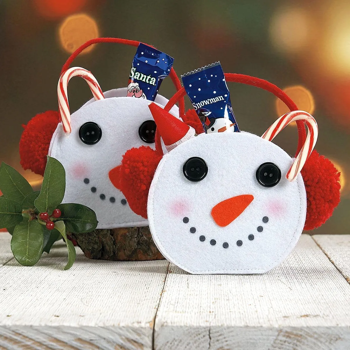 Current Earmuffs Christmas Felt Treat Bags, Set of 5 Gift Bags, 6 3/4" H Small Candy Bags for Children Holiday Parties Teachers Decorations