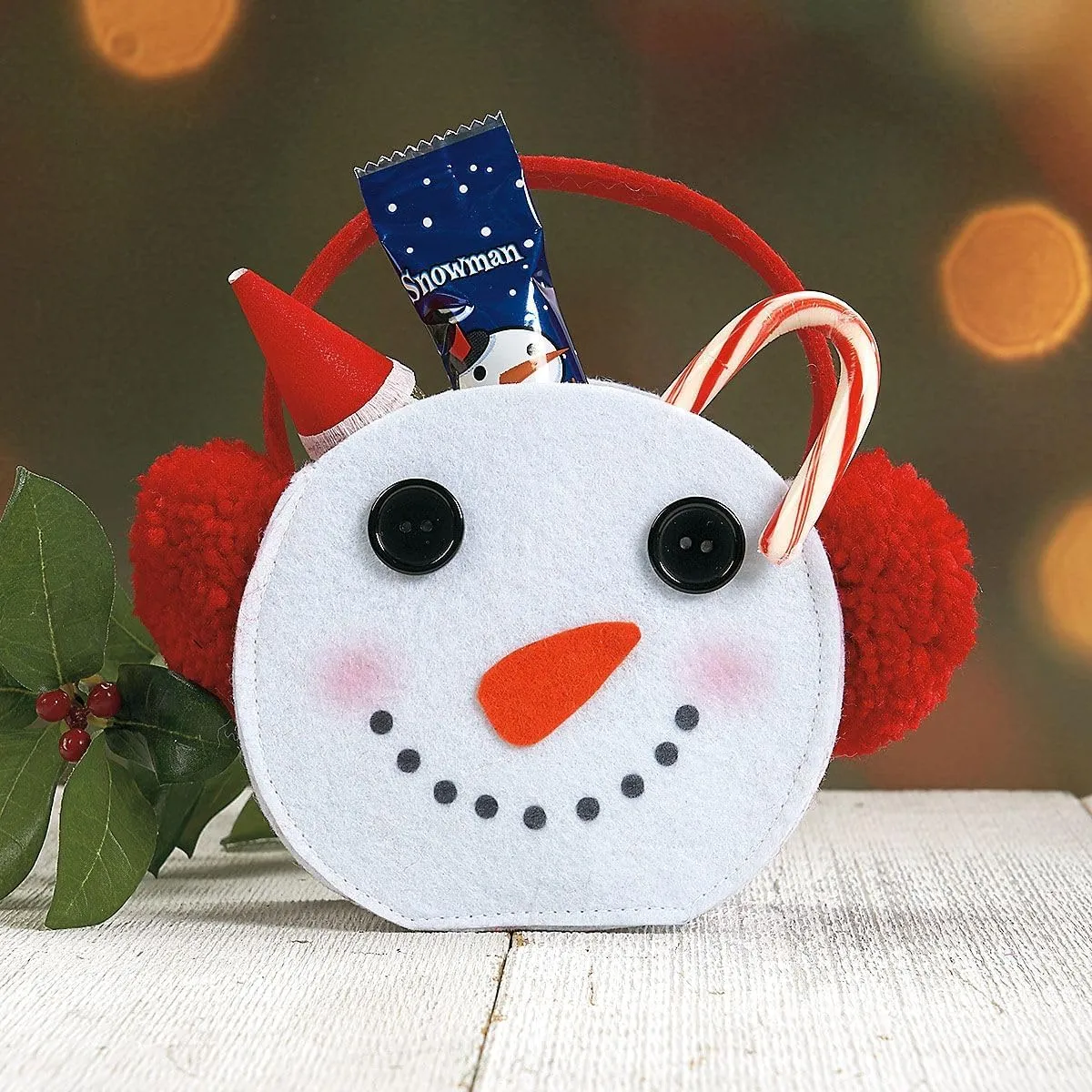 Current Earmuffs Christmas Felt Treat Bags, Set of 5 Gift Bags, 6 3/4" H Small Candy Bags for Children Holiday Parties Teachers Decorations