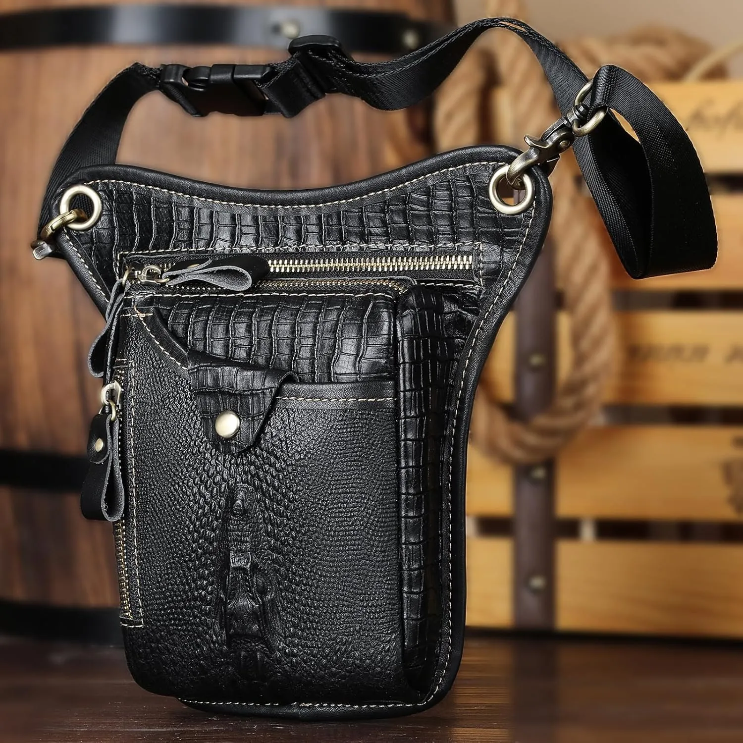 Genuine Leather Drop Leg Bag Motorcycle Thigh Purse Hip Pouch Waist Fanny Pack for Women Men Black