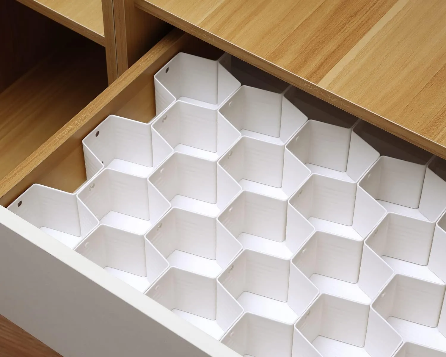 Honeycomb drawer organizer and divider, underwear, socks, tie sorter, office supplies and sundry sorting 32 pieces (White)