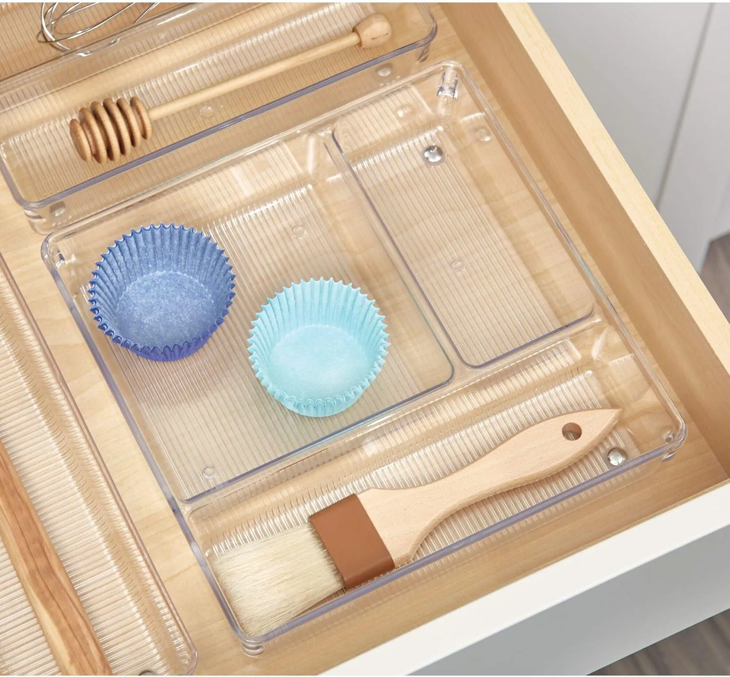 InterDesign Linus Kitchen Drawer Organizer for Silverware, Spatulas, Gadgets - 9" x 9" x 2", Clear