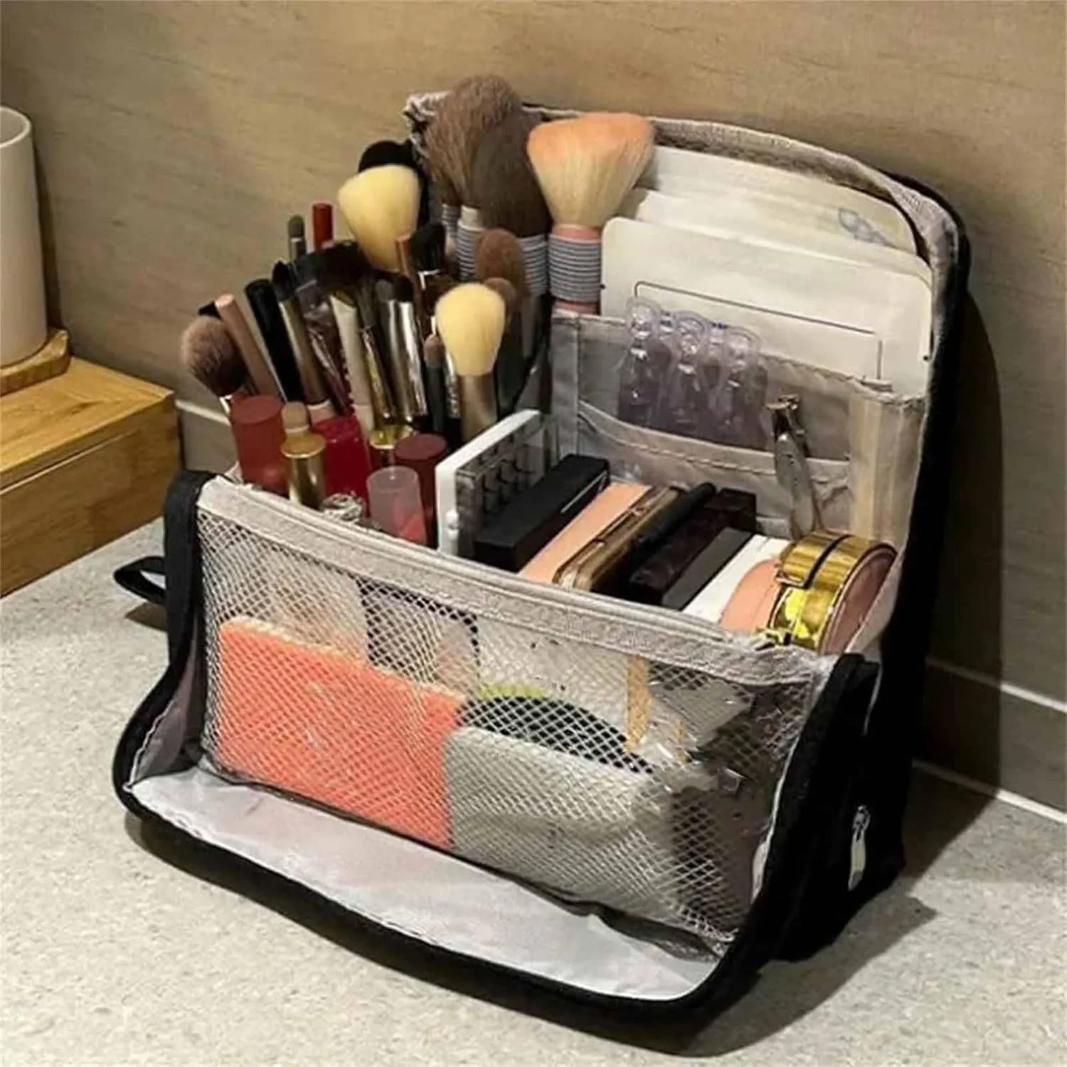 Multi-purpose Large Capacity Oxford Cloth Standing Makeup Bag, Portable Toiletry Bag, Waterproof Makeup Organizer with Compartments (Black)