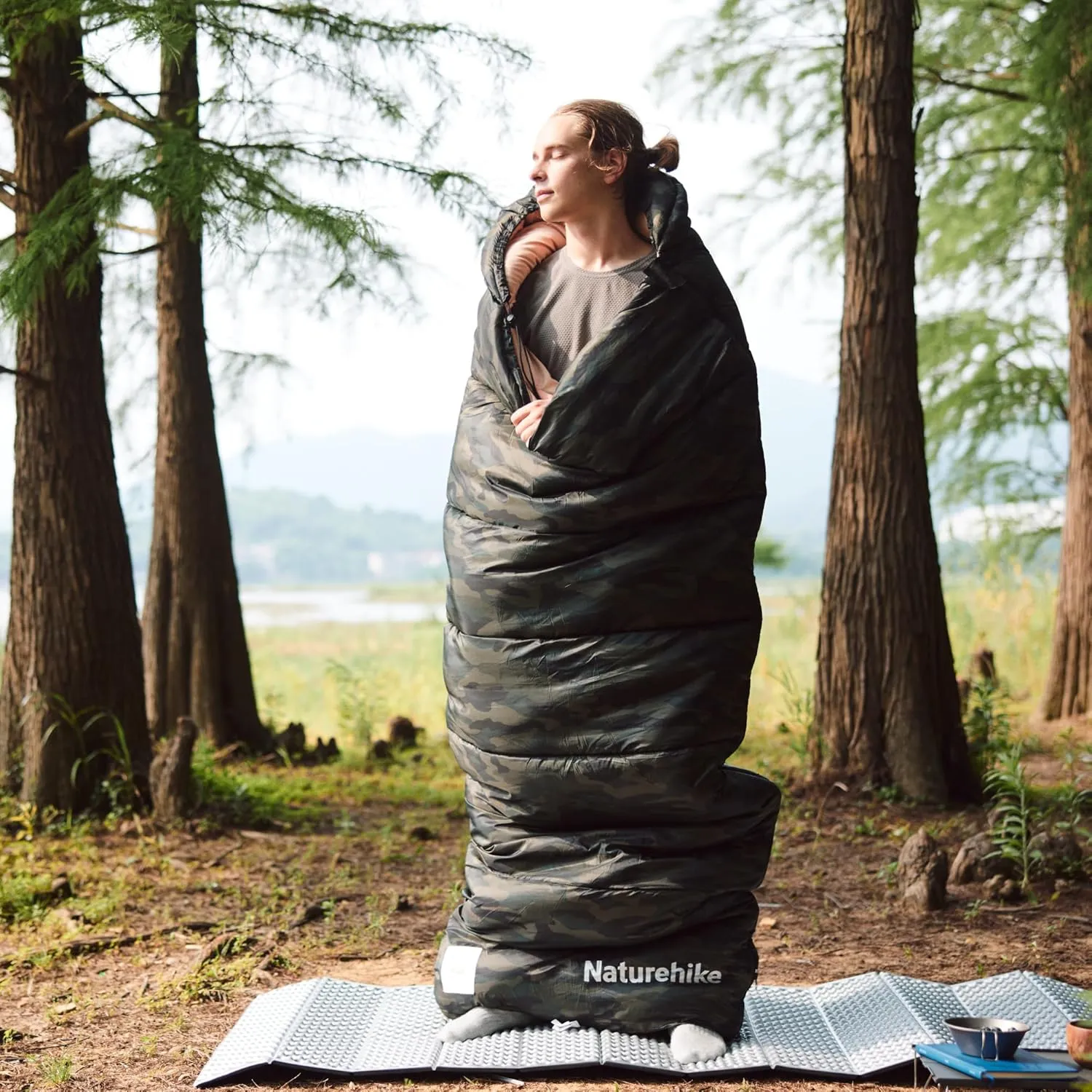 Naturehike Sleeping Bag for Adults with Hood, 33-53℉ Lightweight Hollow Cotton Sleeping Bag, 3 Seasons Waterproof Spliceable Sleeping Bags for Camping, Hiking, Traveling