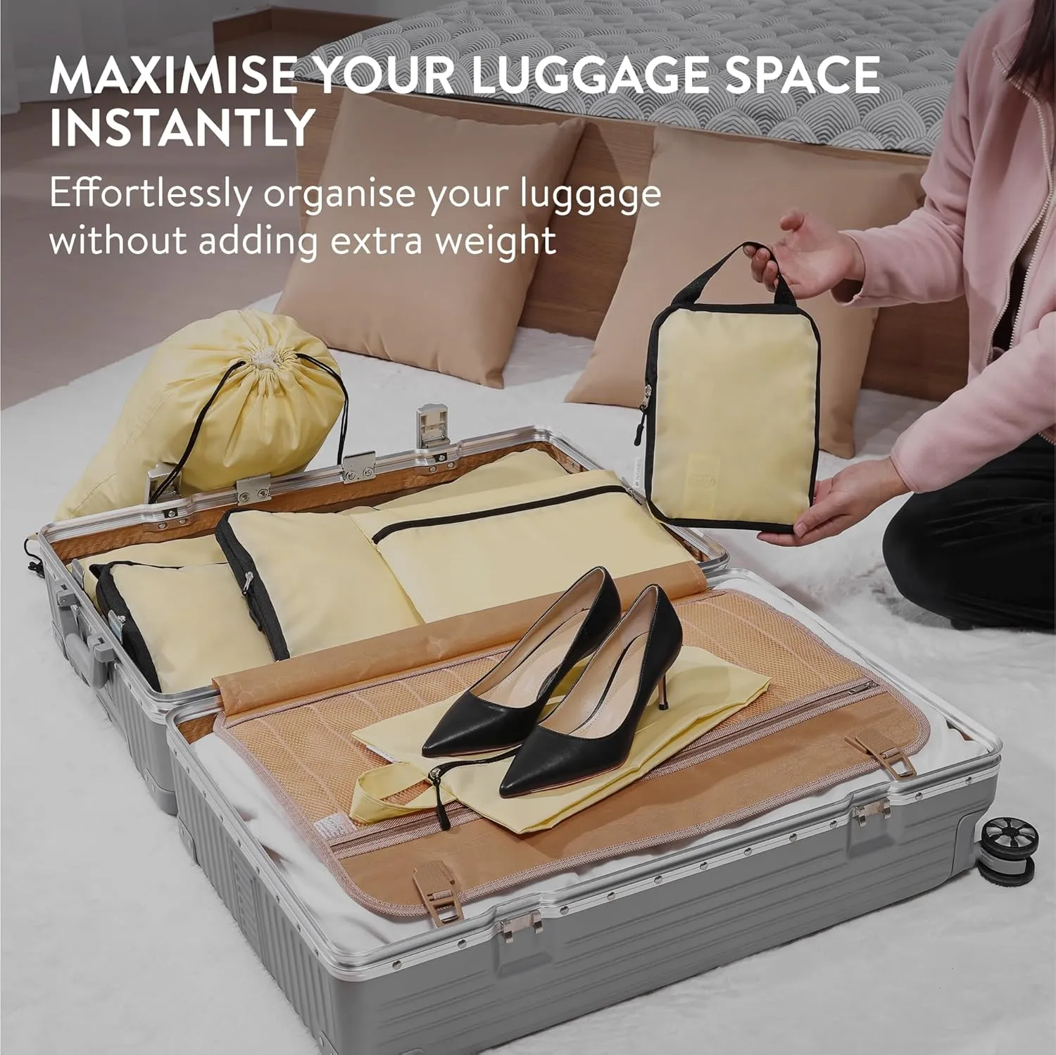 Navaris Compression Packing Cubes Set of 8 - Compressible Travel Bags for Packing Many Sizes - Lightweight Compression Travel Organizer Suitcase Carry On Luggage Backpacks - Beige