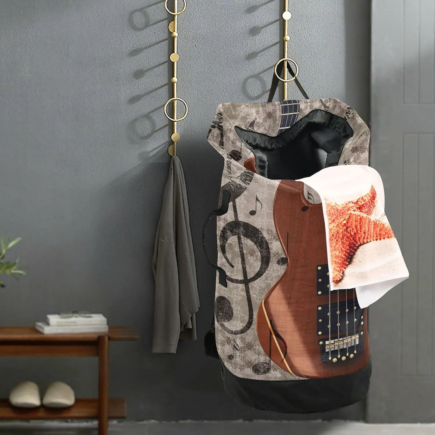 Oyihfvs Abstract Retro Musical Background with Guitar and Music Notes Backpack Laundry Bag, Laundry Backpack with Shoulder Straps, Waterproof Nylon Clothes Hamper Bag for Men Women Yoga Backpack