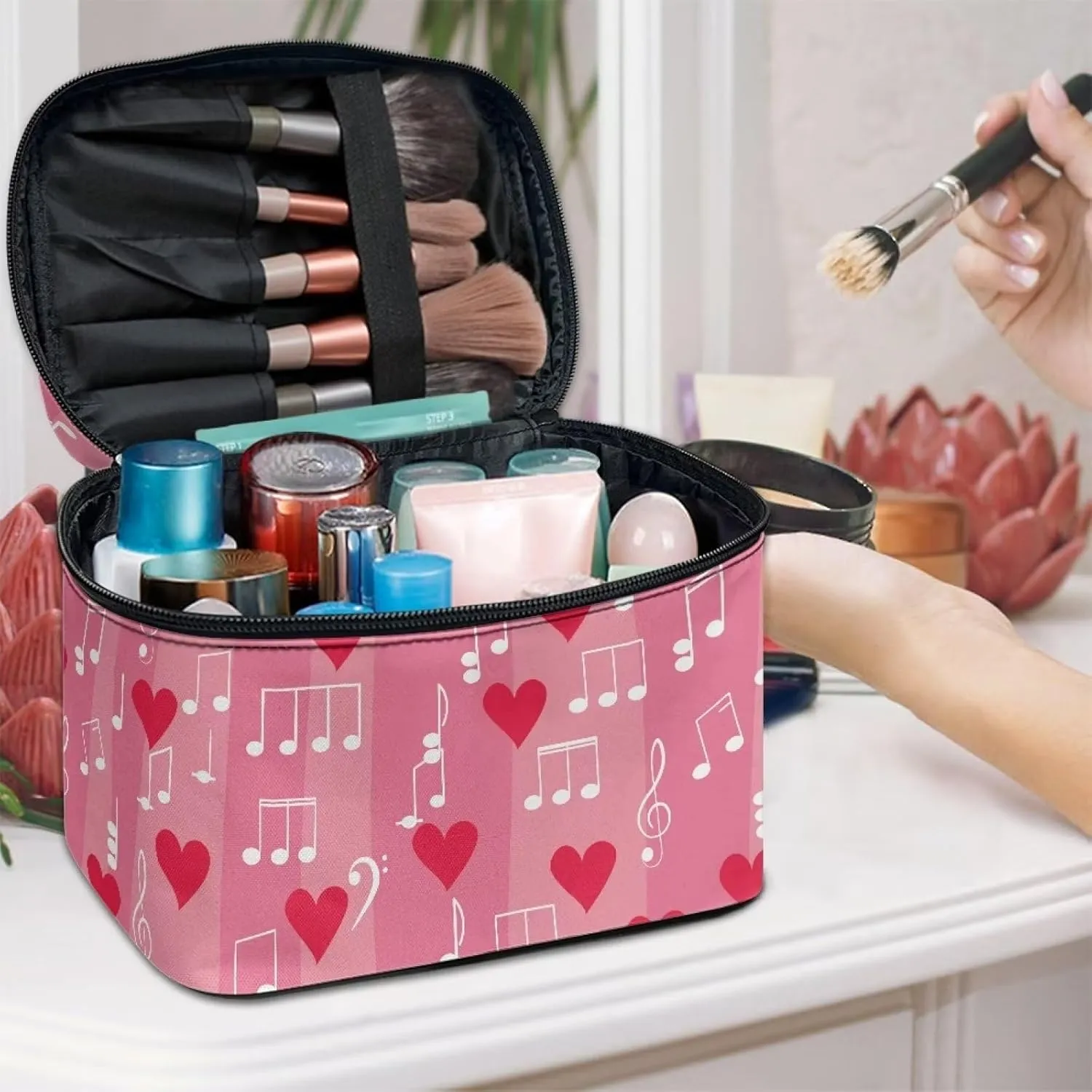 Travel Makeup Bag for Women Cute Small Make Up Bags Teen Cosmetic Bag Toiletry Organizer Pouch Portable Zipper Cosmetic Skincare Case, Note of Love