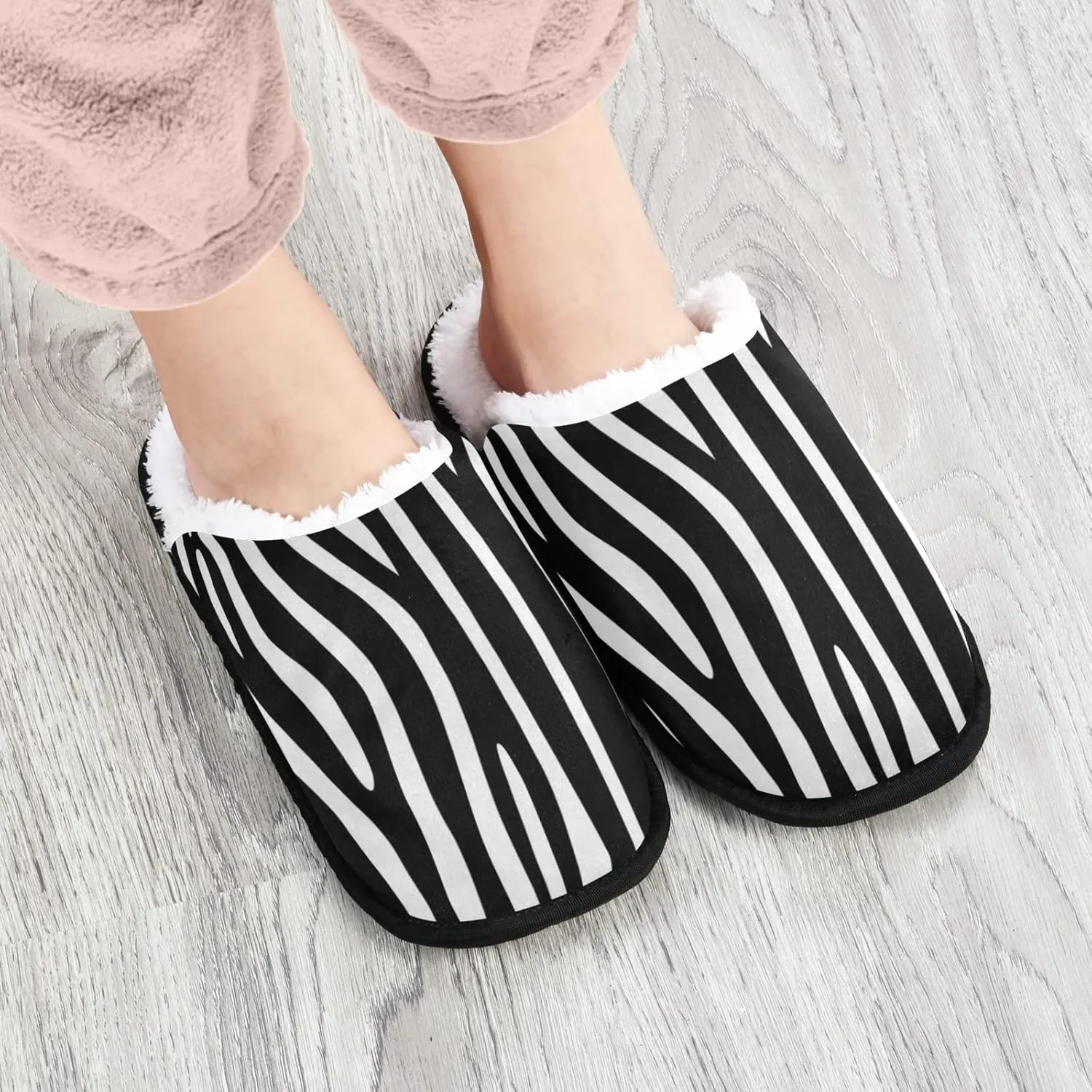 Unisex Slippers Fuzzy Feet Plush Cotton Slippers Anti-Slip Warm House Shoes M/L