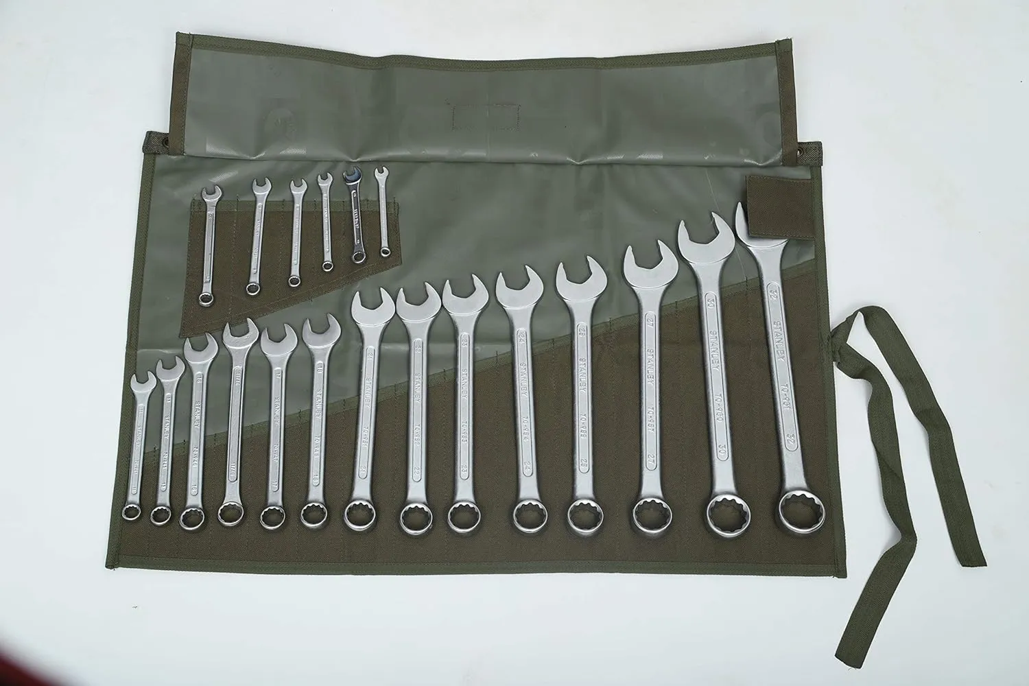 Wrench Roll Up Bag & Hand Crafted Wrenches Wrap Organizer Heavy Duty 100% Dyed & Sand Washed Ballistic Polyester Metric & SAE Wrenches, Roll Up Pouch - Green - (Tools are not included)